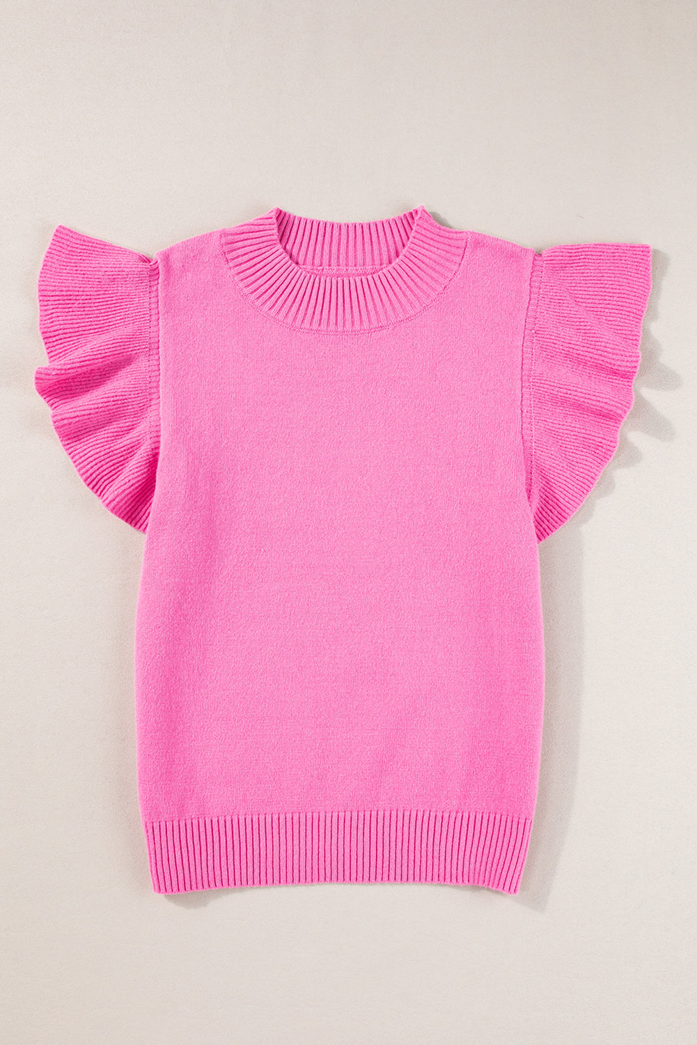 Bonbon gerippter mock neck pullover mit kurzen ärmeln und rüschen
