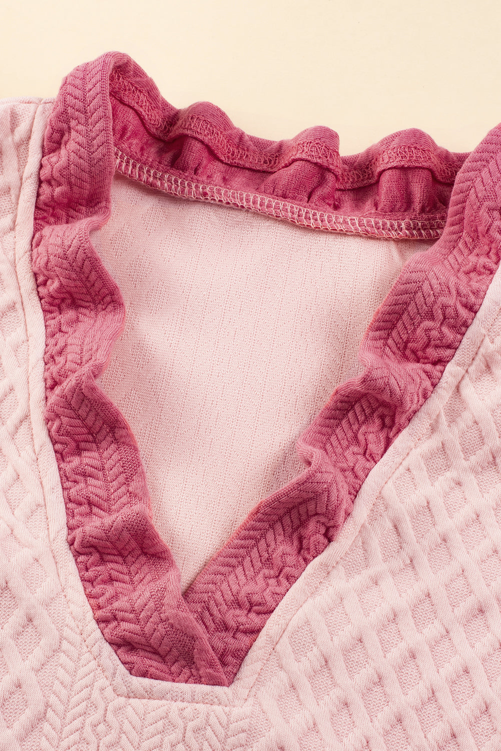 Lichte kutje gestructureerde puff mouwen verzameld v-hals schakelminikleid