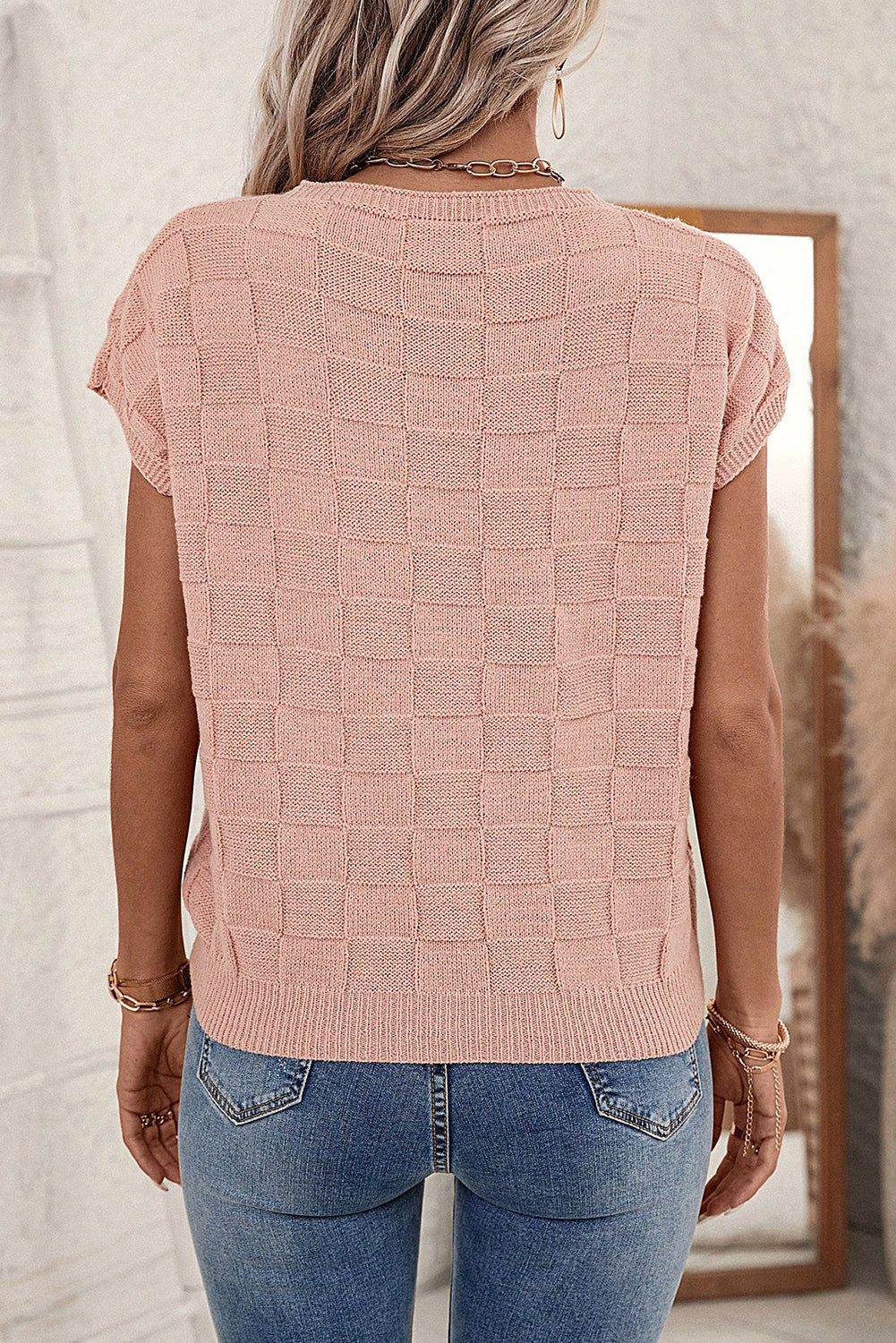 Kurzarmpullover mit gitterstruktur in staubigem rosa