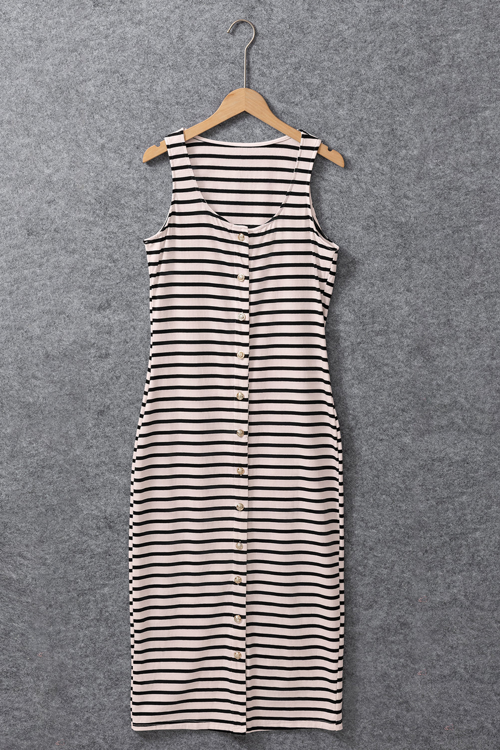 Weißes gestreiftes, ärmelloses maxikleid mit knöpfen