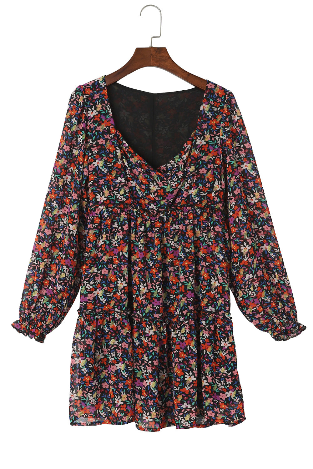 Langärmeliges kleid mit blumenmuster und v-ausschnitt