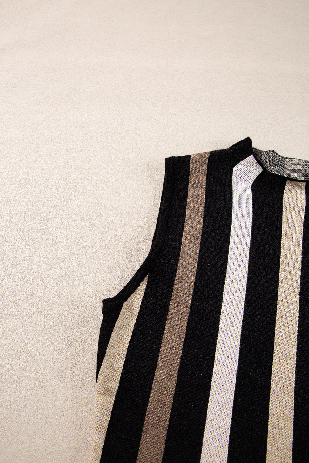 Schwarz gestreift slim fit o neck pullover weste