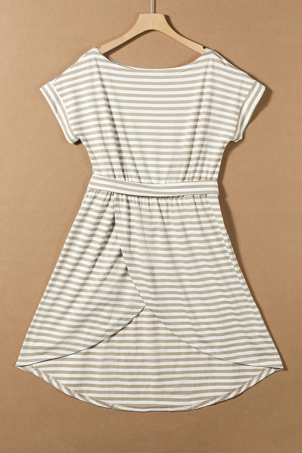 Kaki gestreepte korte-arm t-shirt jurk met riem en gehulde zoom