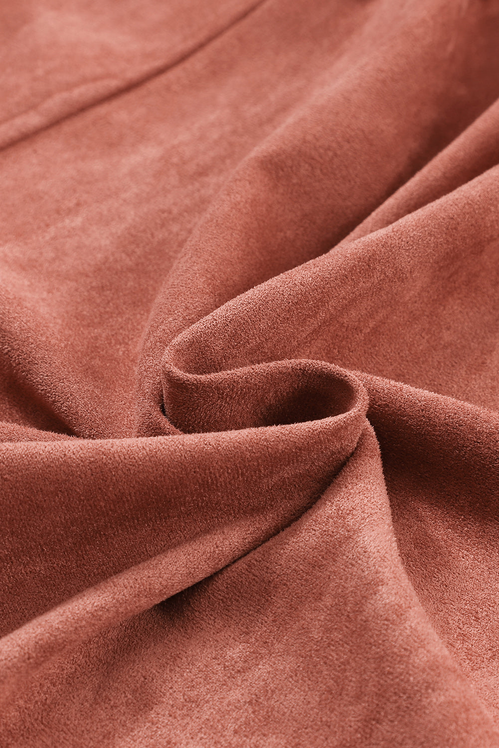 Bruine suede jurk met vierkante halslijn en gepofte mouwen