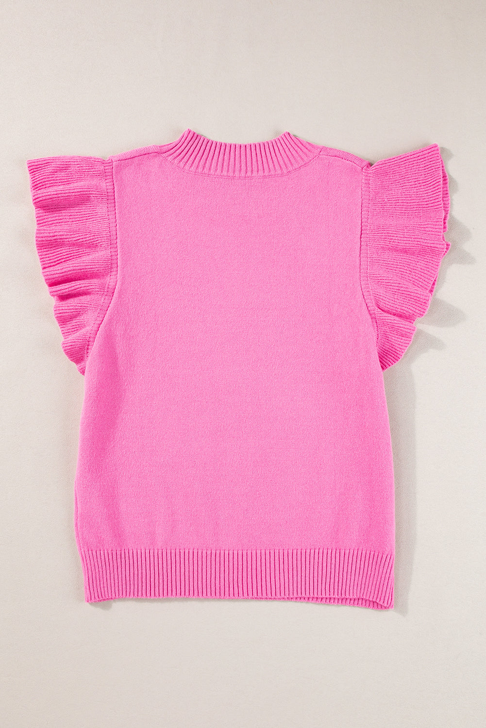 Bonbon gerippter mock neck pullover mit kurzen ärmeln und rüschen