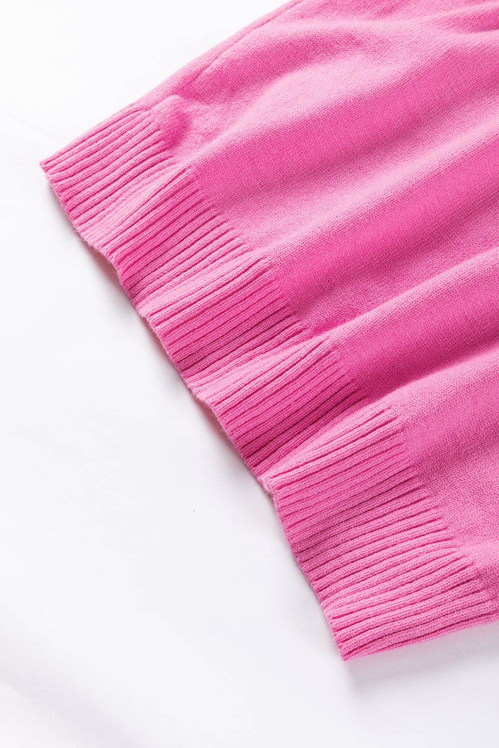 Bonbon gerippter mock neck pullover mit kurzen ärmeln und rüschen