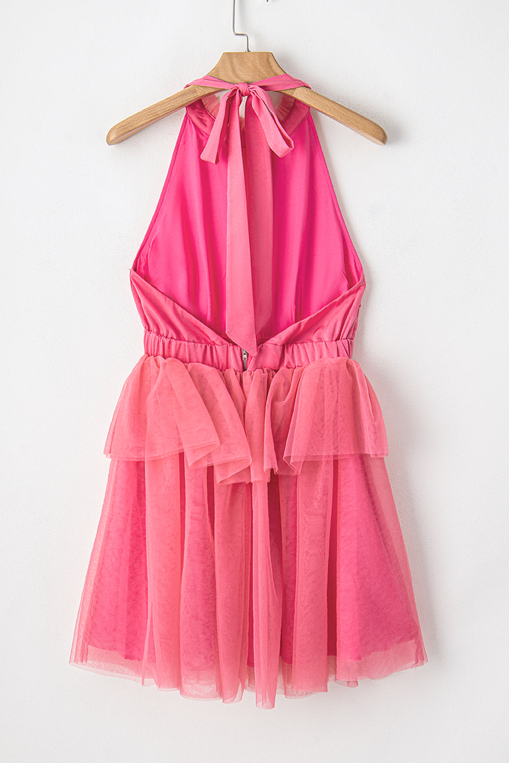 Strawberry pink gauze ruffle tiered knotted halter kleid