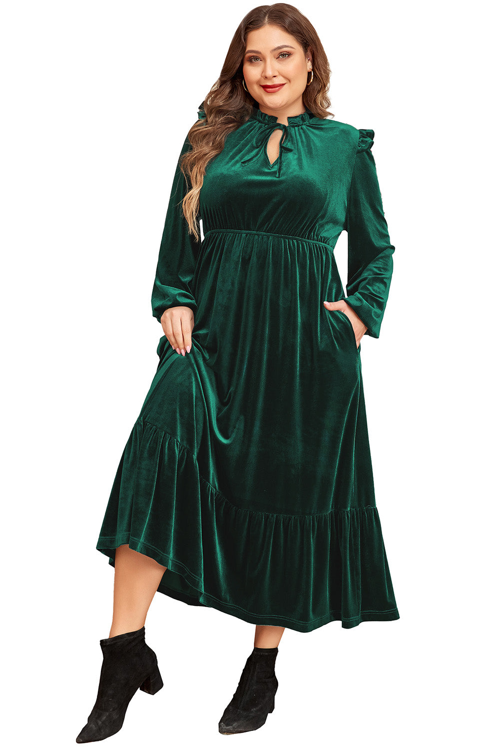 Schwarzgrünes samtkleid mit gerafftem halsausschnitt und hoher taille plus size midikleid