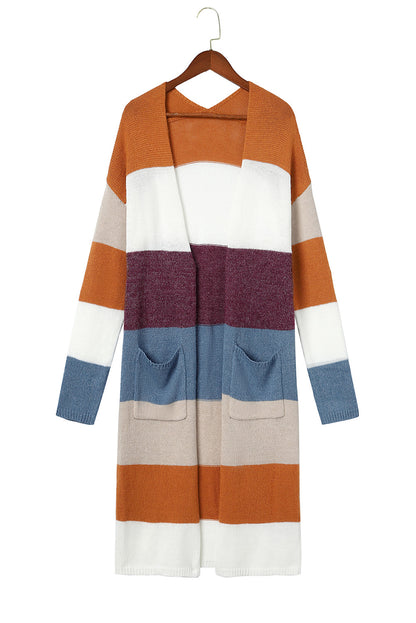 Mehrfarbige colorblock-strickjacke mit offener vorderseite