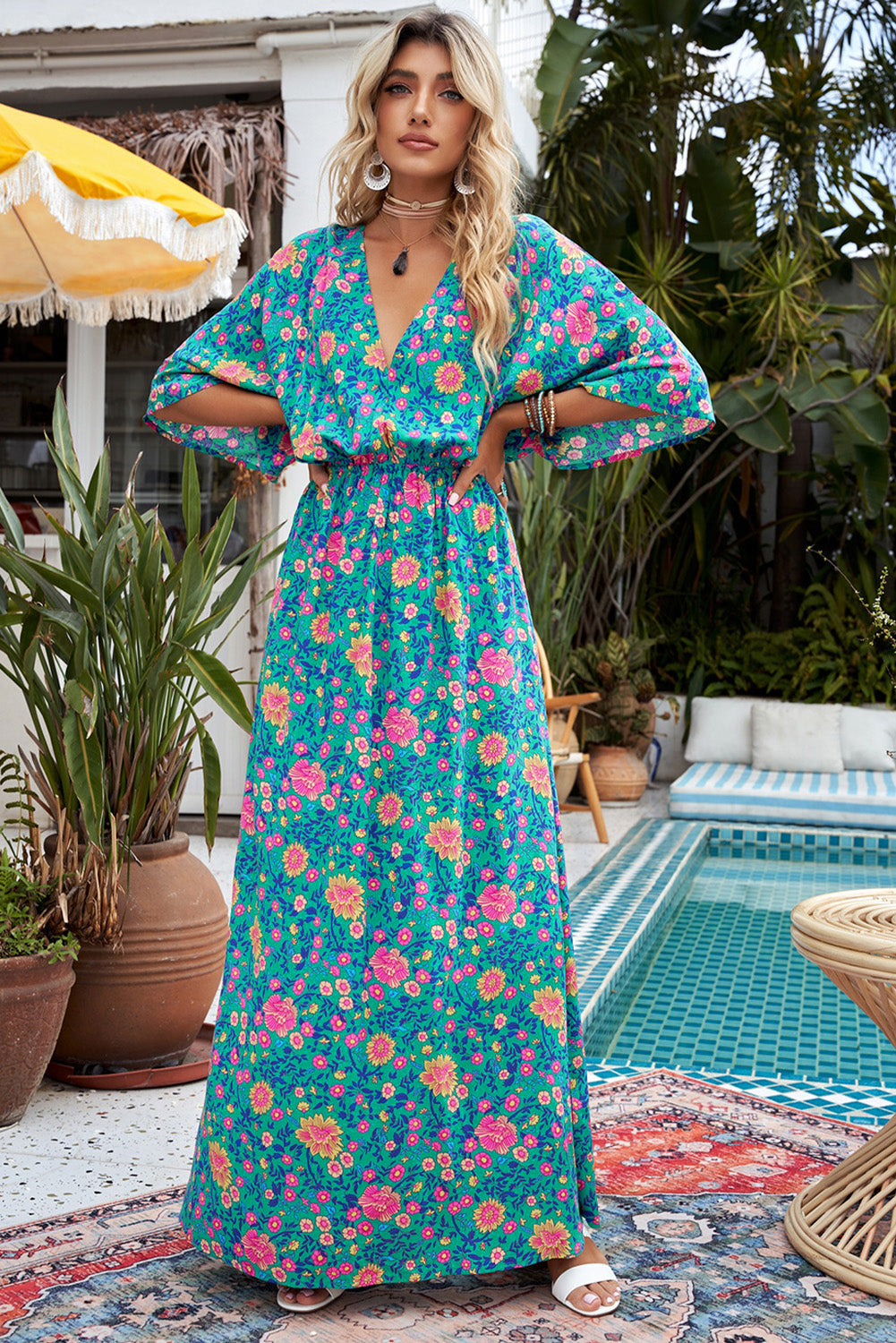 Green Boho Maxikleid met een diep V-hals en bloempatroon