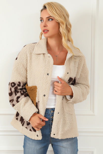 Beige leopard patchwork snap buttons sherpa jacke