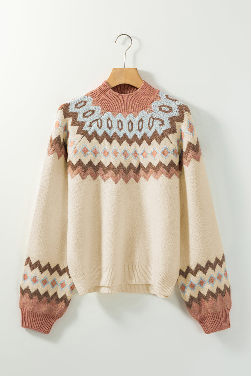 Khakifarbener pullover mit geometrischem muster und gerippten abschlüssen