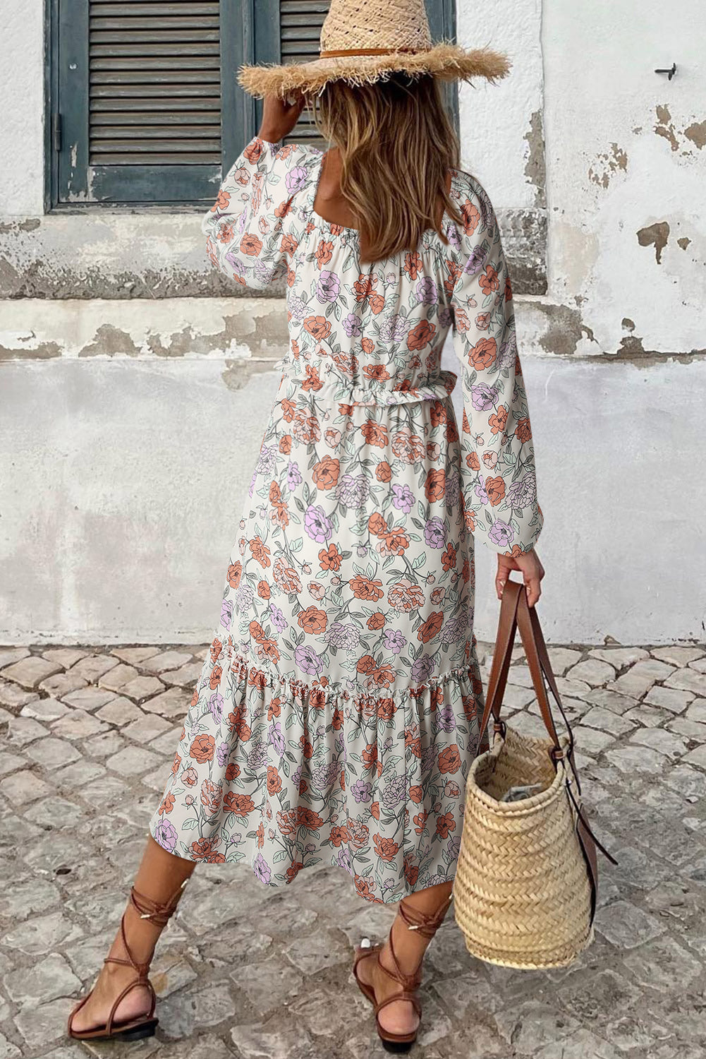 Mehrfarbig floral smocked kleid mit langen ärmeln und taschen