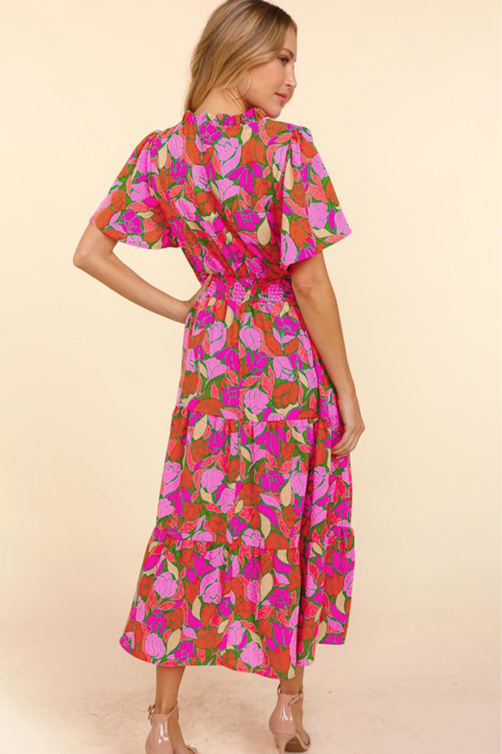 Rose bloemen met korte mouwen gesmokte taille maxi -jurk