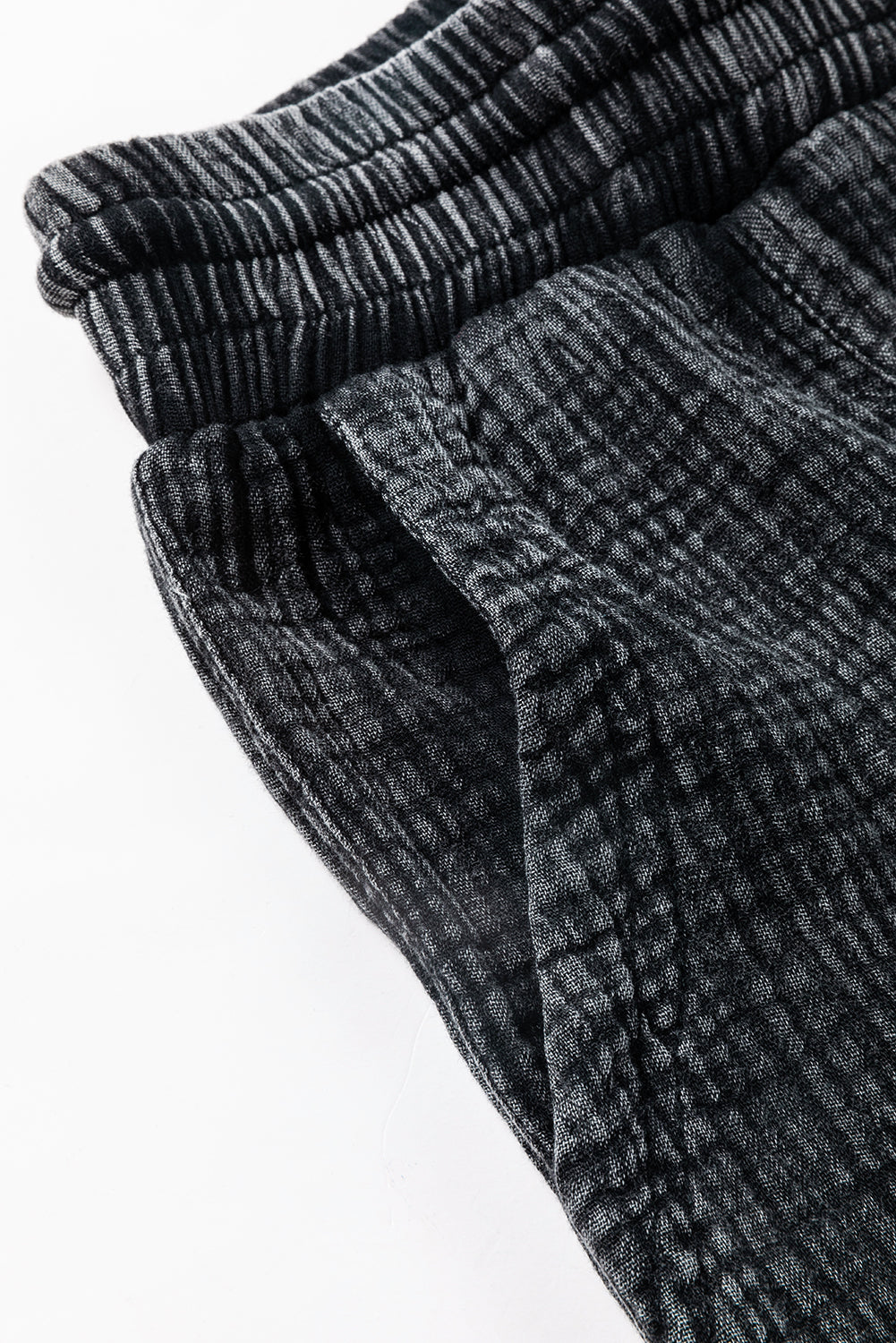 Black Mineral Washing Structured Trousers met een wijde poot met een snoertrek