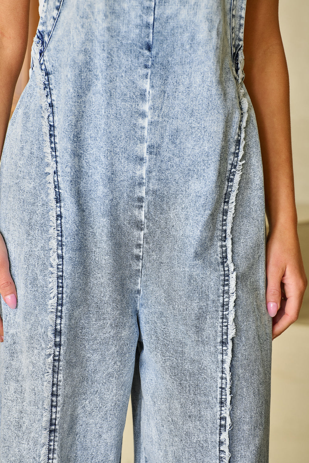 Beau Blue Light Wash Ferred Exploited Sahn A Wide Leg Denim in het algemeen