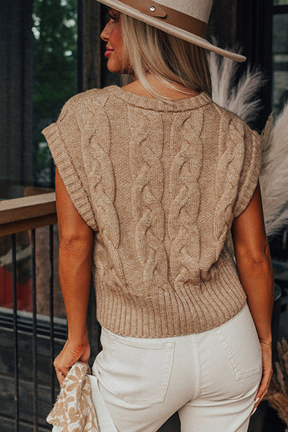 Light french beige zopfstrickpullover mit langen ärmeln