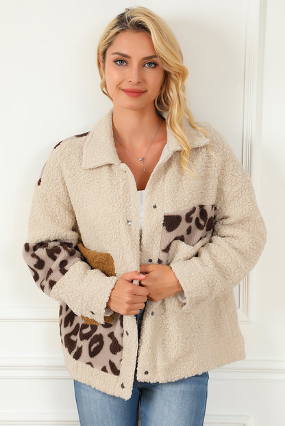 Beige leopard patchwork snap buttons sherpa jacke