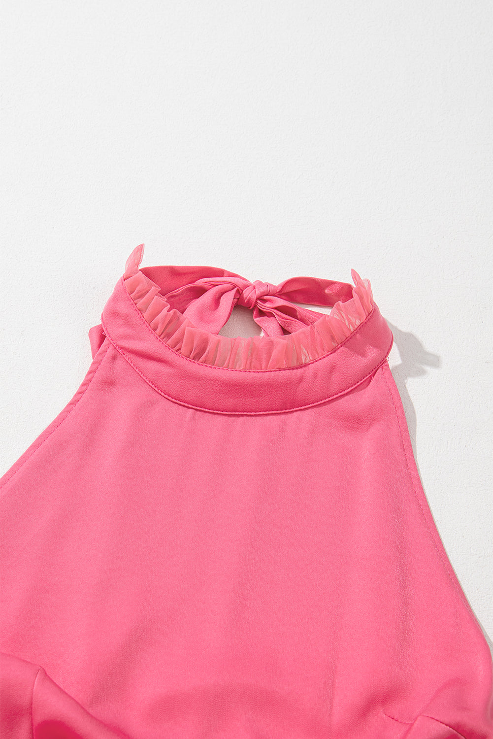 Strawberry pink gauze ruffle tiered knotted halter kleid