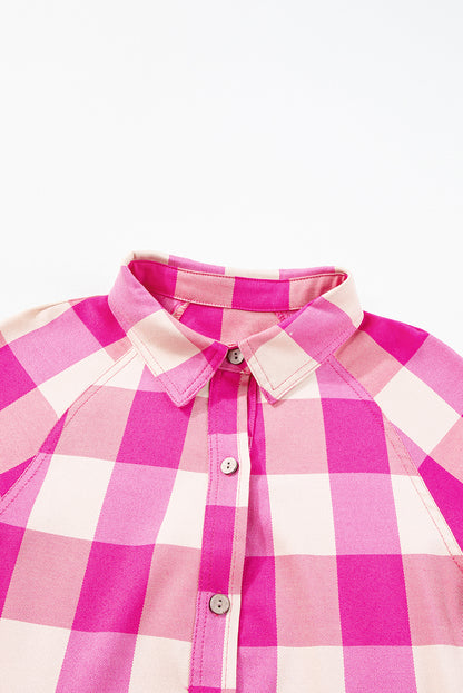 Rose-rood gecontroleerd shirt met tentoongestelde armband en mini-jurk met brede mouwen