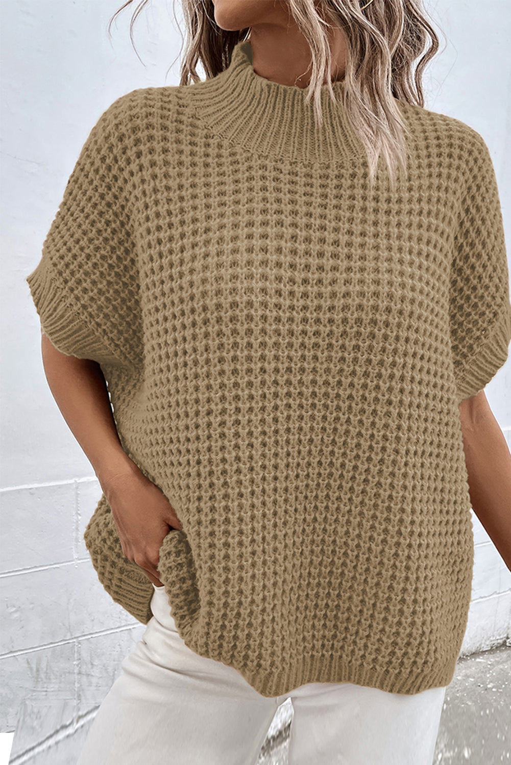 Helles french beige hoher hals kurzer batwing ärmel strukturierter strickpullover