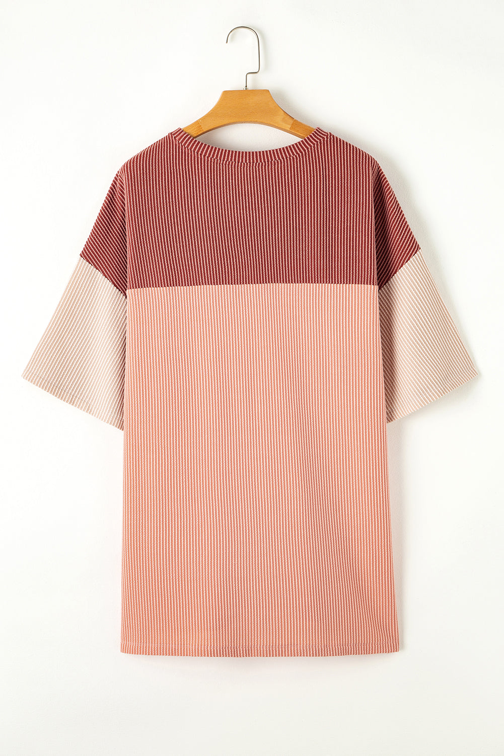 Rosa plus größe geripptes colorblock-t-shirt