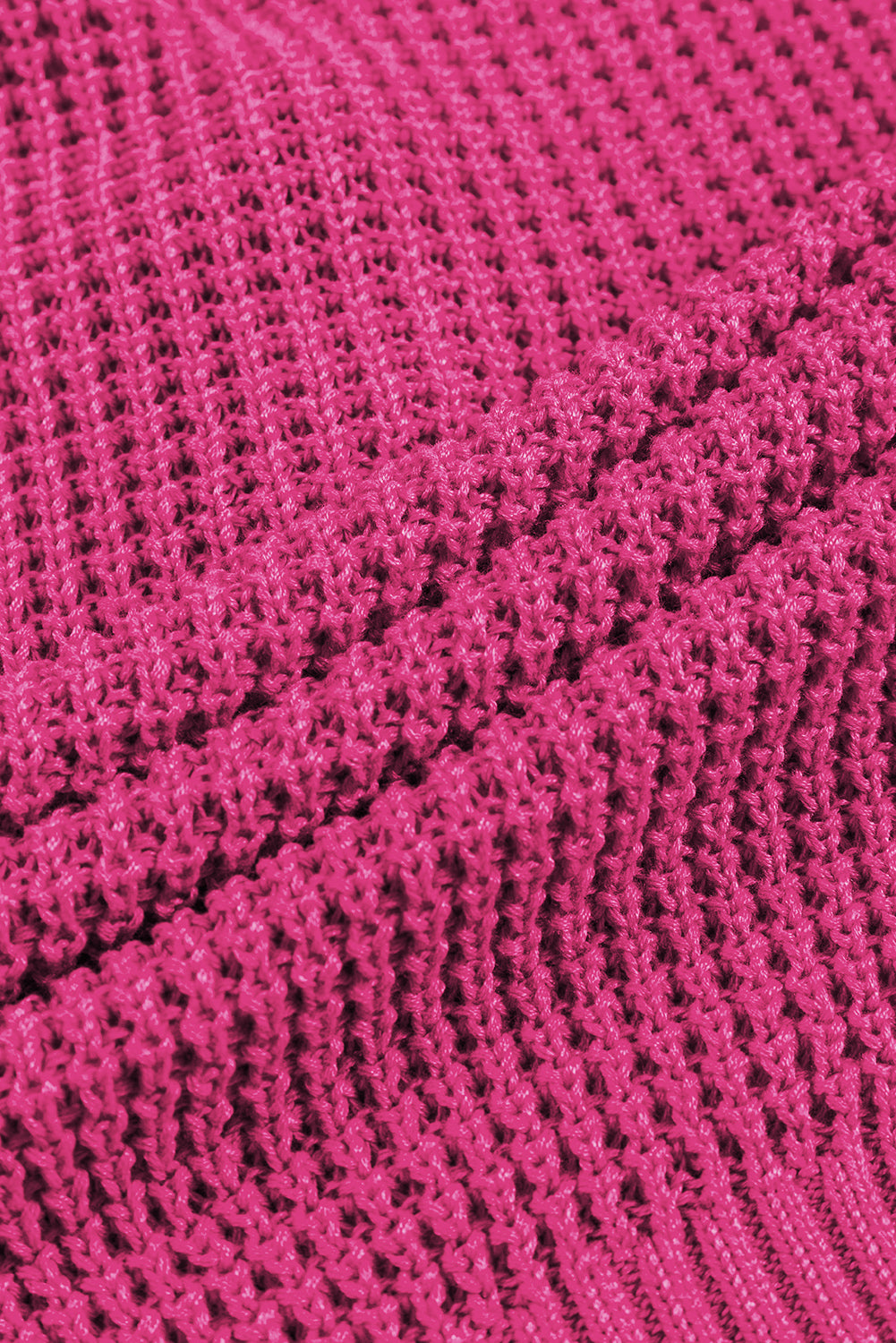 Rosenroter pointelle-strickpullover mit v-ausschnitt und überschnittenen schultern