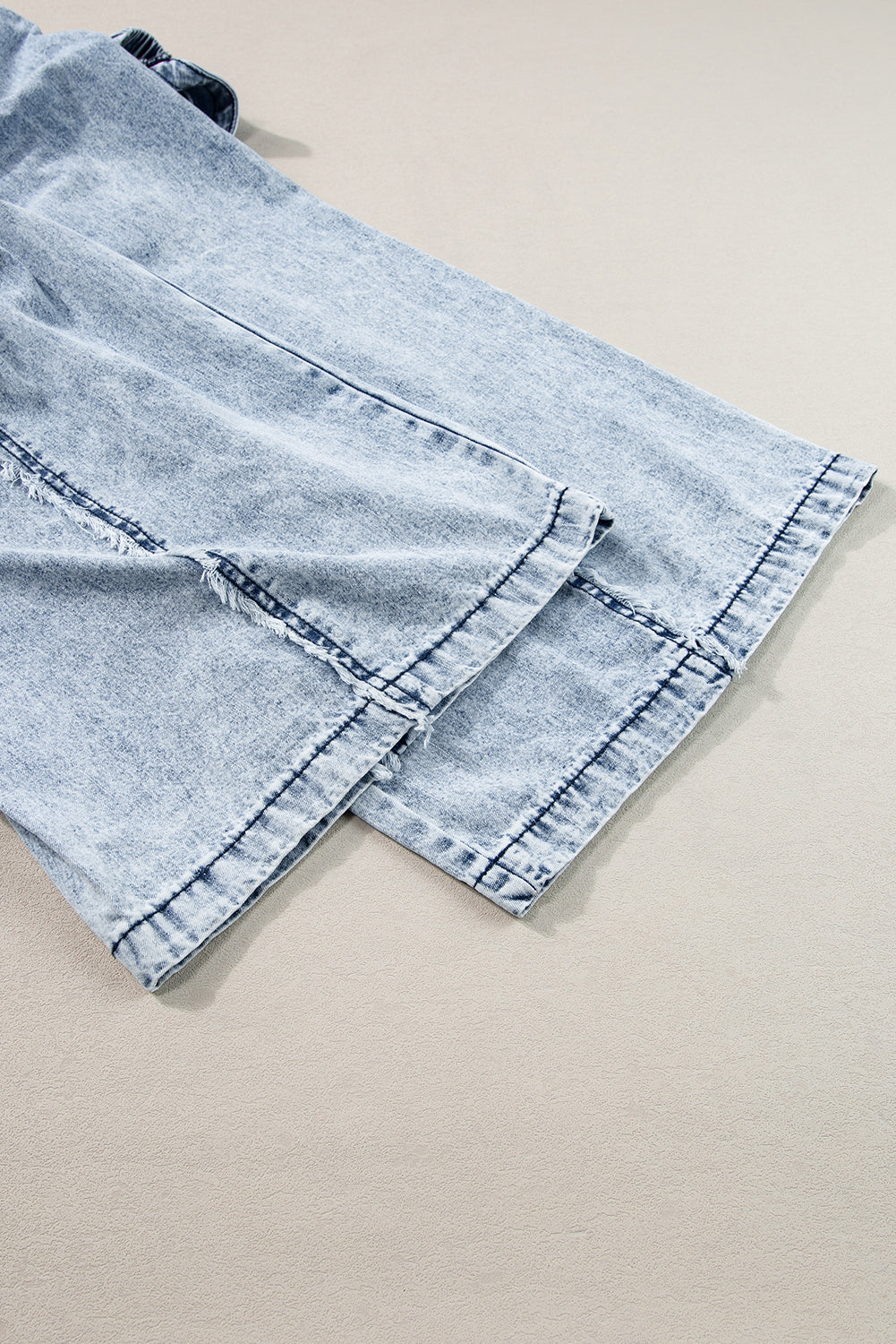 Beau Blue Light Wash Ferred Exploited Sahn A Wide Leg Denim in het algemeen