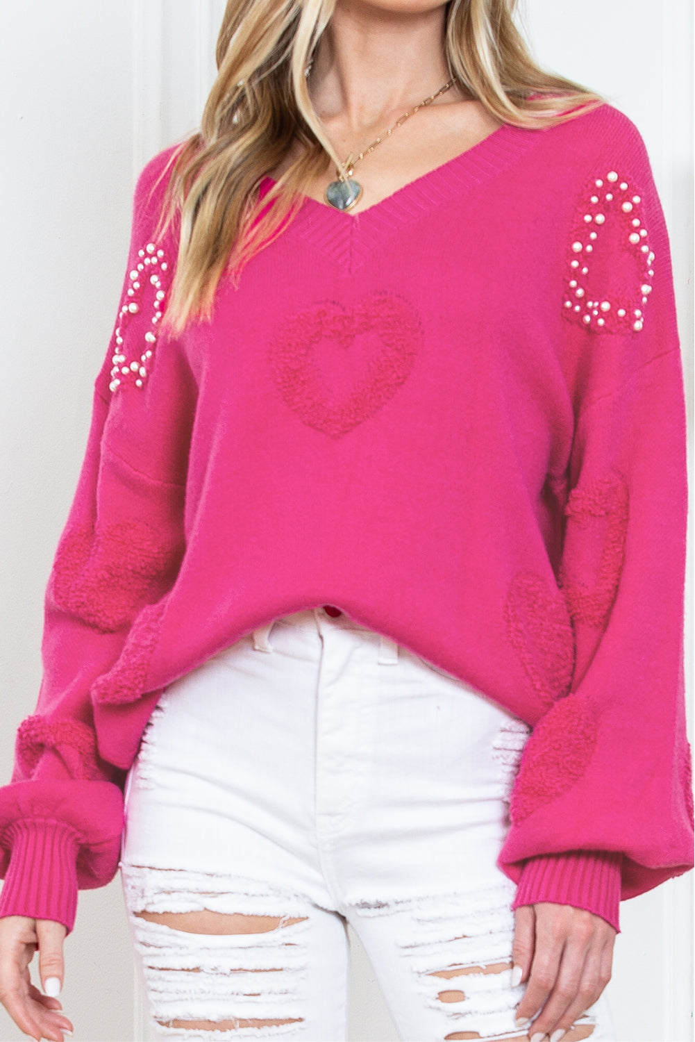 Rose Red, Pearl Decorated Sweater met een V-Neck en Fluffy Heart