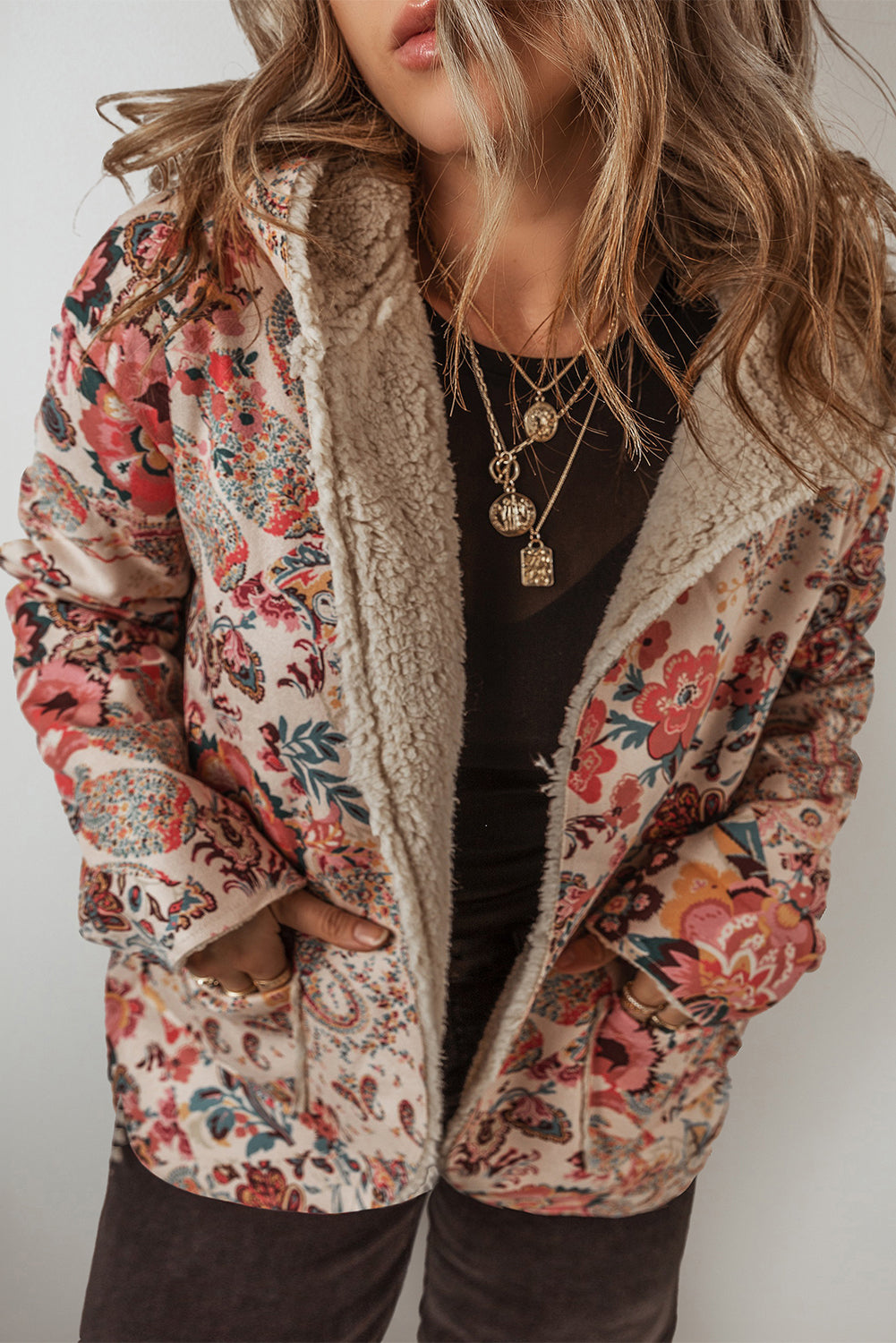 Beige vintage paisley floral gedruckt sherpa gefüttert jacke mit kapuze