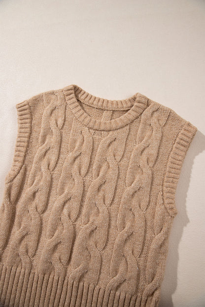 Light french beige zopfstrickpullover mit langen ärmeln