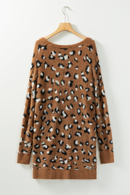 Brauner pelz-cardigan mit leopardenmuster