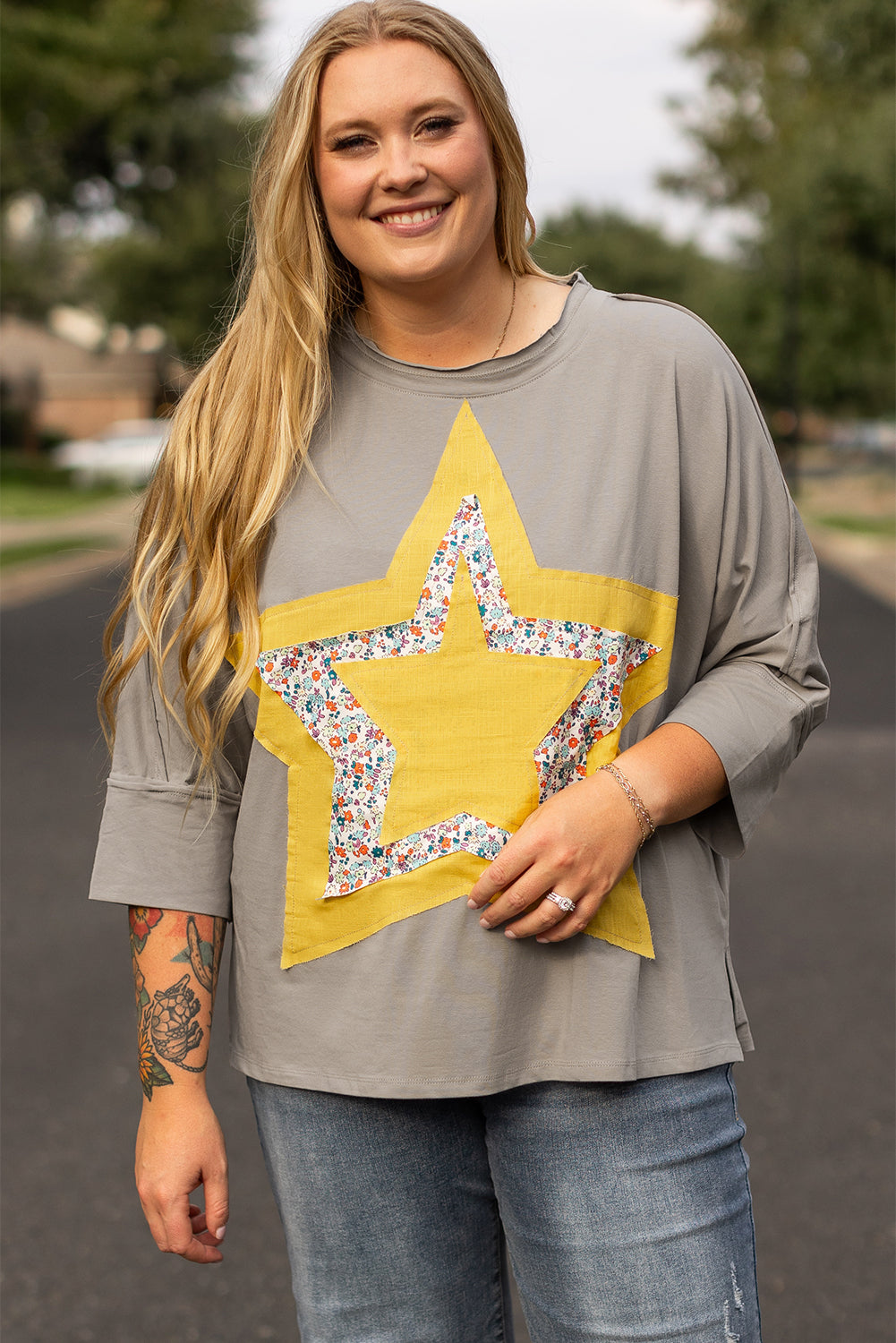 Medium grey floral star patched pattern 3/4 ärmel plus größe top