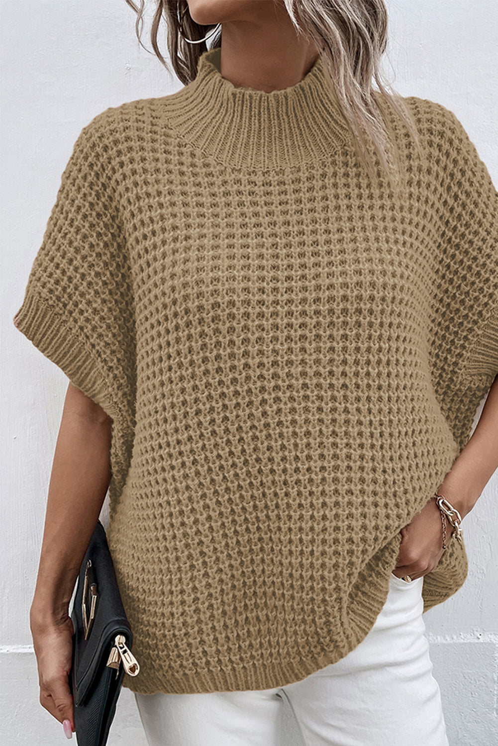 Helles french beige hoher hals kurzer batwing ärmel strukturierter strickpullover