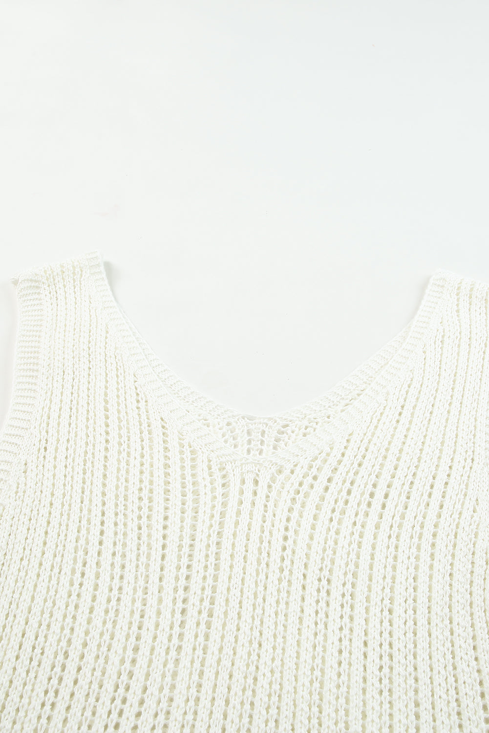 Witte holle break-breit tanktop met een v-neckline