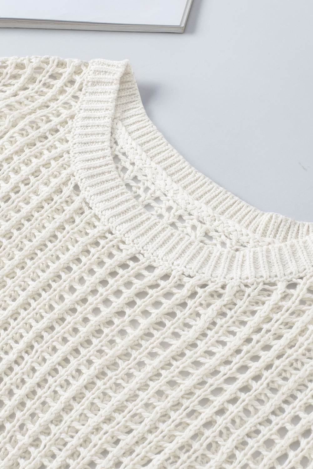 Whit fishnet knit ribbed runde hals kurzarm pullover tee