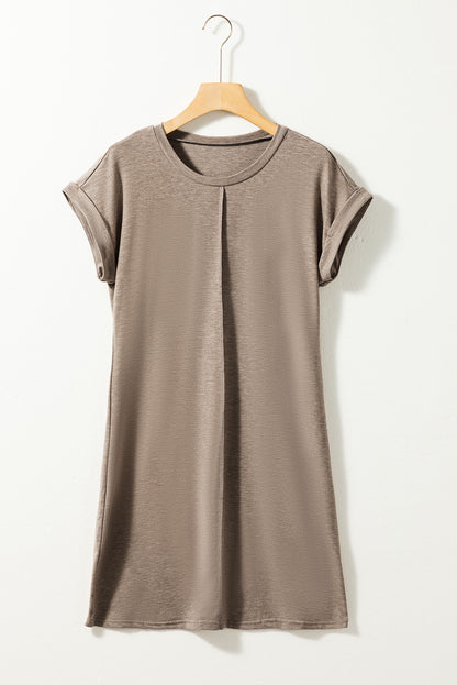 Helles french beige t-shirt-kleid mit gerollten manschetten und mittelnaht