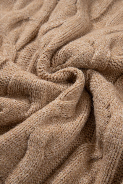 Light french beige zopfstrickpullover mit langen ärmeln