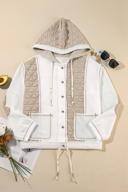 Beige gesteppte, strukturierte patchwork-jacke mit lockerer kapuze