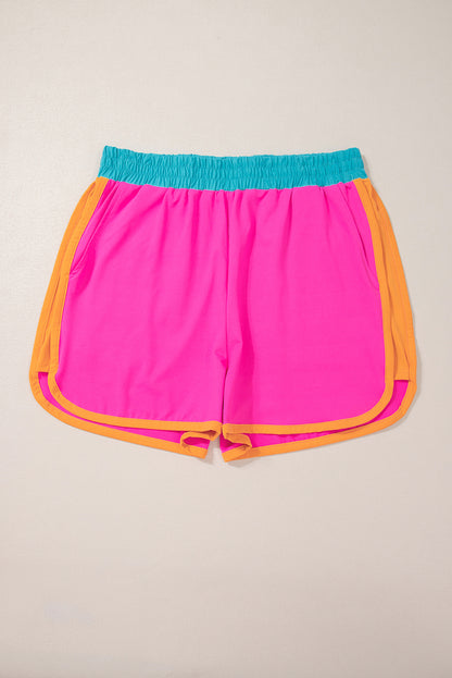 Rosenroter kontraststreifen an den ärmeln tee shorts set