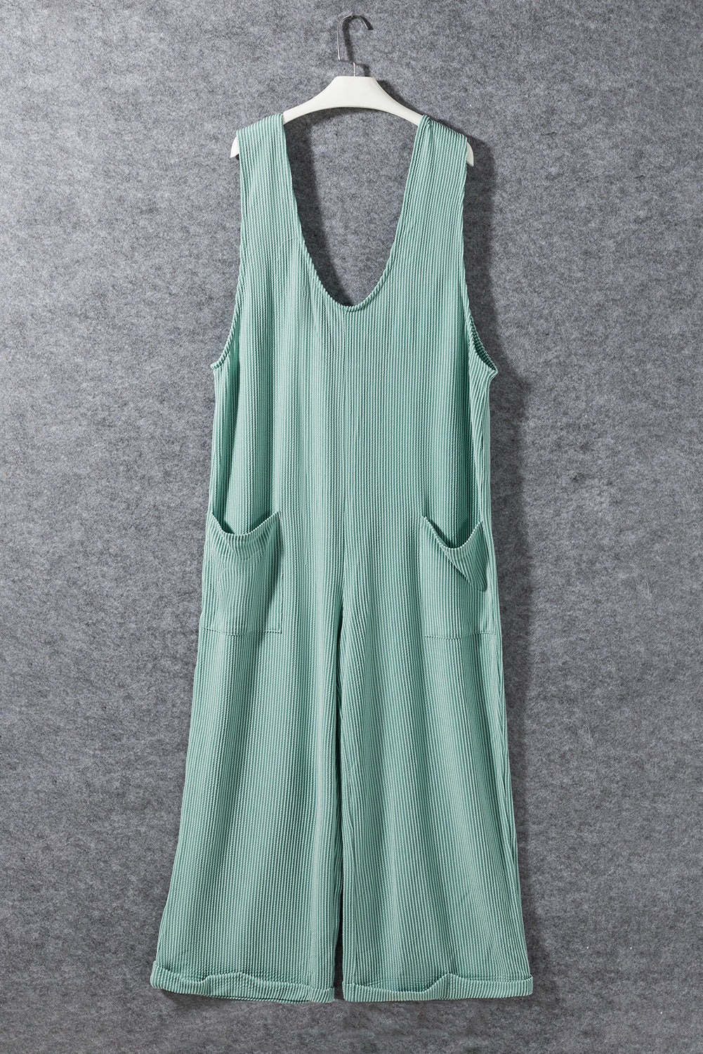 Moonlight Jade Cordelstroker Riemen V-Neck Een wide been jumpsuit