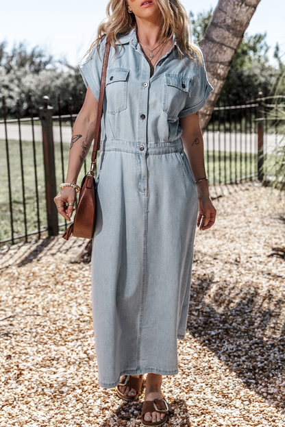 Beau blau kurzes fledermausärmel-denimkleid mit schlitz