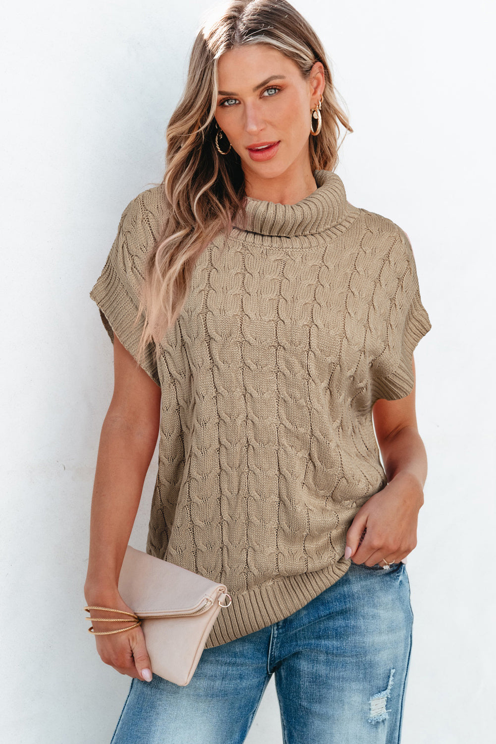 Light french beige cable knit rollkragenpullover mit fledermausärmeln