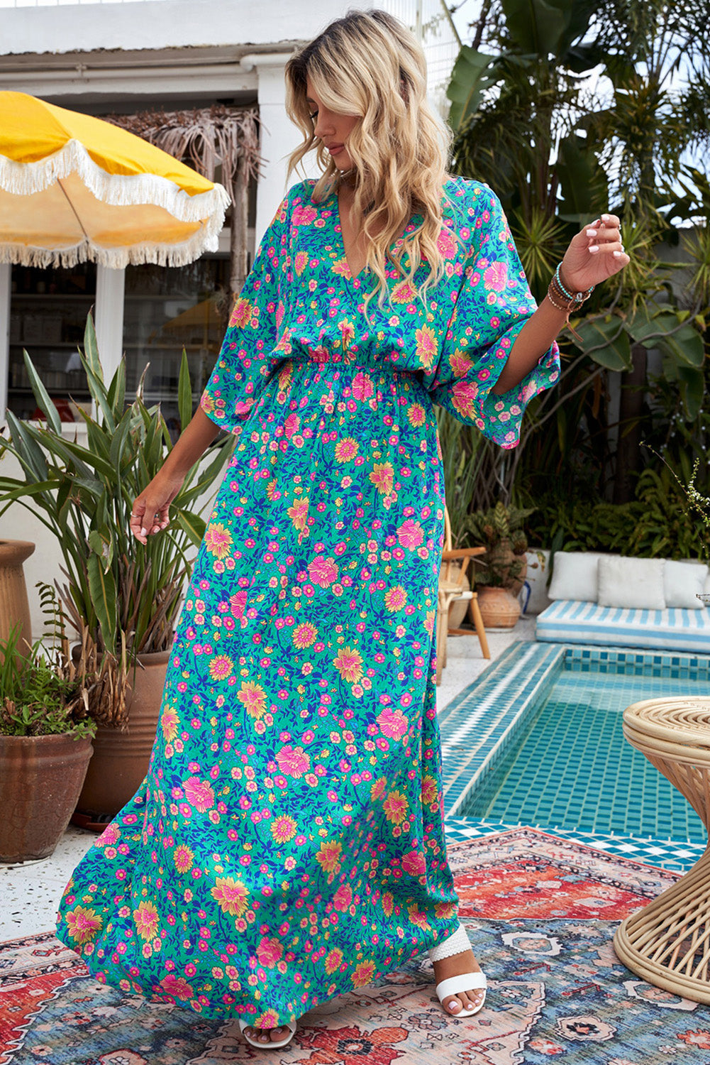 Green Boho Maxikleid met een diep V-hals en bloempatroon