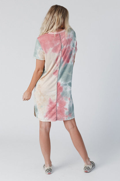 Multicolor tie dye tee-kleid mit übergroßem schlitz