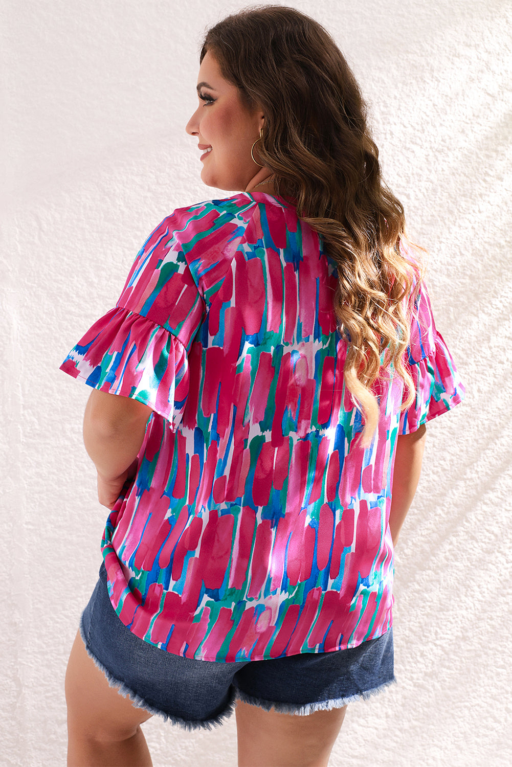 Rose plus brushstroke ruffle sleeve button v neck bluse