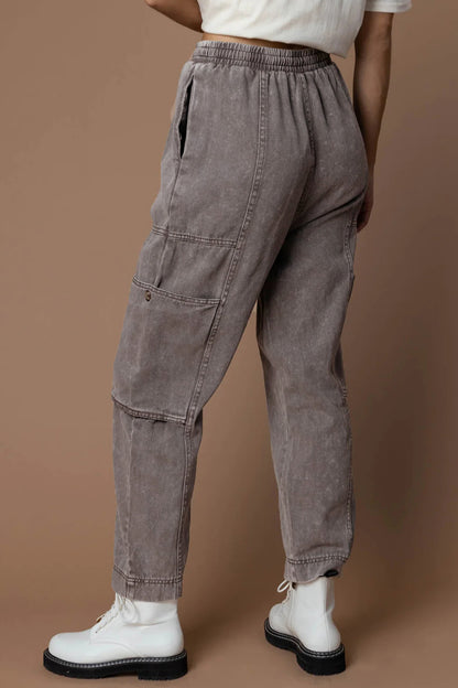 Graue acid wash multi pocket hose mit kordelzug an der taille