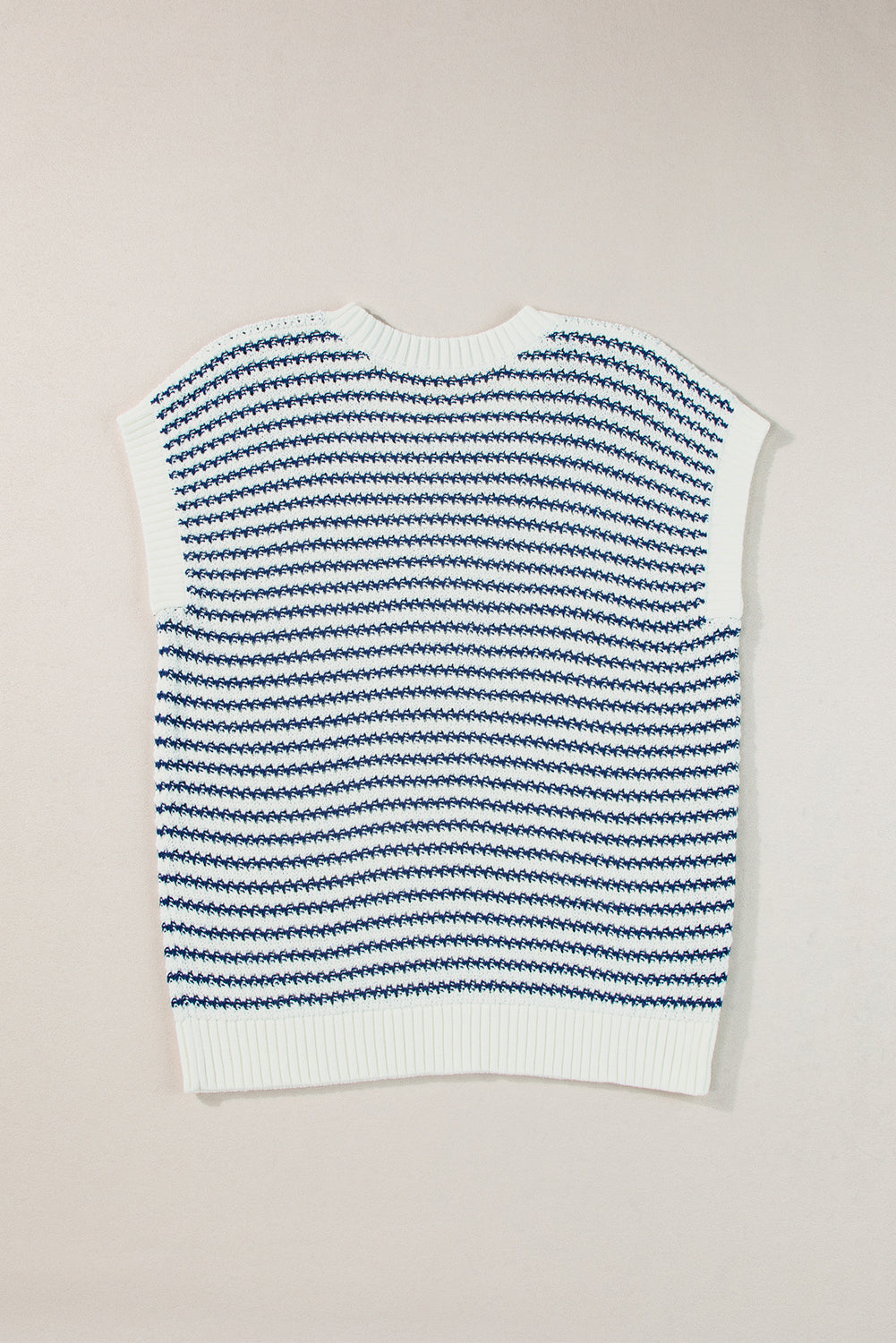 Blauer streifen mit rippstrick-besatz locker gestrickter pullover weste